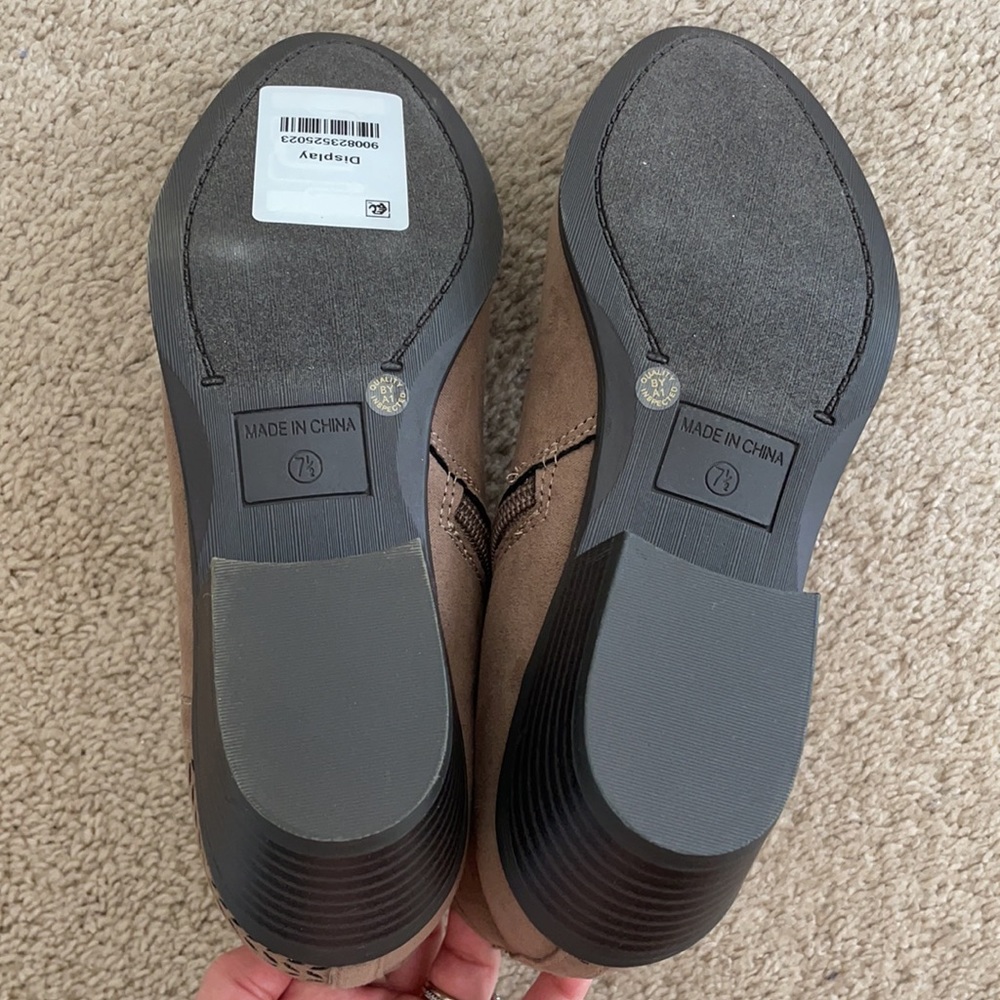 Tan booties - Picture 6 of 6